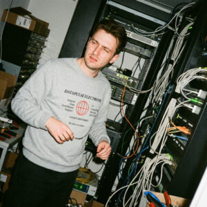 DataPulse Sweatshirt detail view